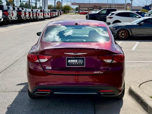 2015 Chrysler 200 C