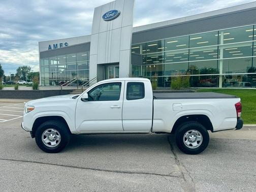 2018 Toyota Tacoma SR