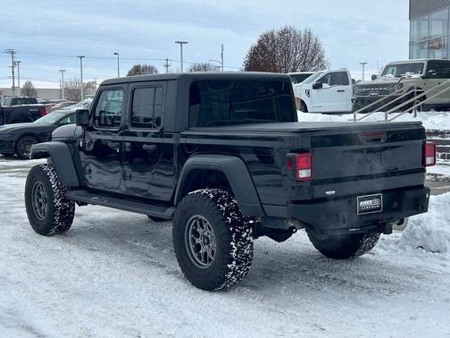 2020 Jeep Gladiator Sport