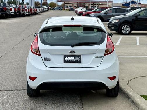 2015 Ford Fiesta SE