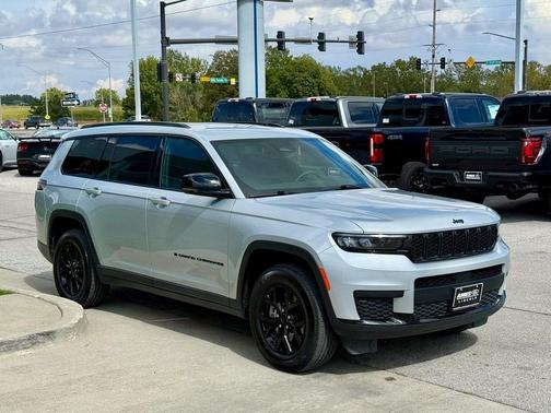 2024 Jeep Grand Cherokee L Laredo
