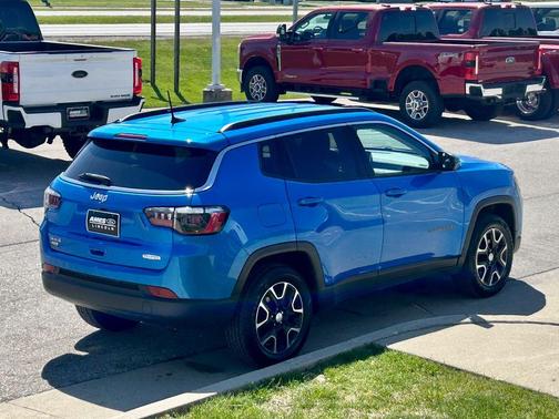 Laser Blue 2022 Jeep Compass Latitude