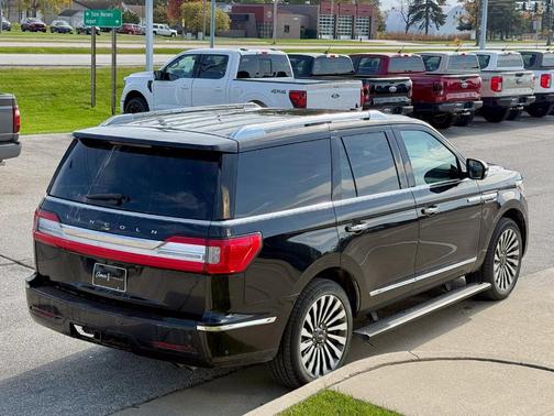 Black Velvet 2018 Lincoln Navigator Reserve
