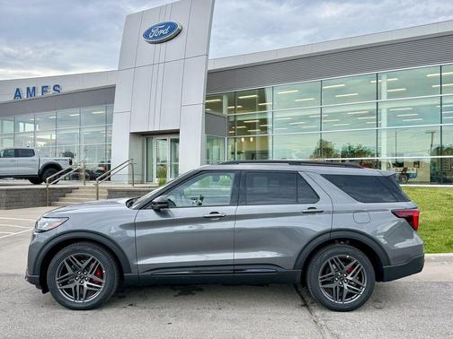 Carbonized Gray Metallic 2026 Ford Explorer ST
