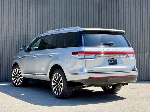 2024 Lincoln Navigator Reserve