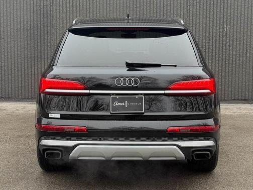 2025 Audi Q7 55 Premium Plus