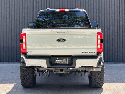 Avalanche 2026 Ford F-250 Lariat