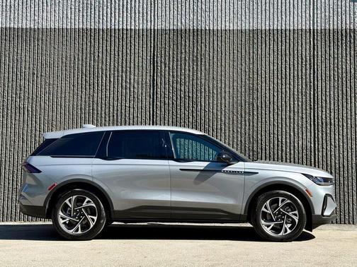 2025 Lincoln Nautilus Premiere