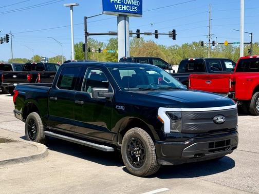 2025 Ford F-150 Lightning XLT
