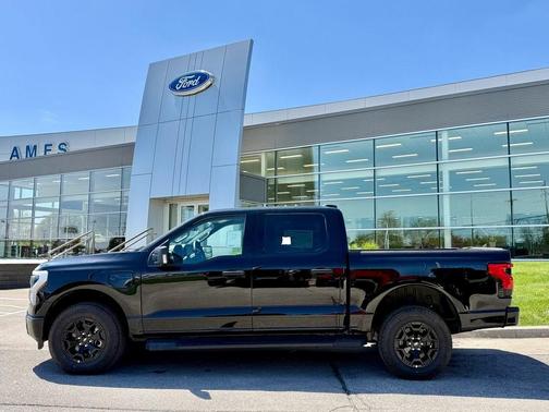 2025 Ford F-150 Lightning XLT