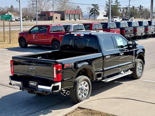 2025 Ford F-350 Lariat Super Duty