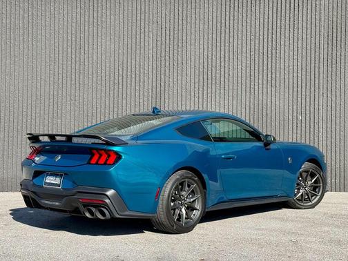 2026 Ford Mustang Dark Horse
