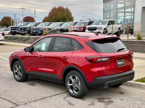 2025 Ford Escape ST-Line