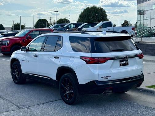2022 Chevrolet Traverse Premier
