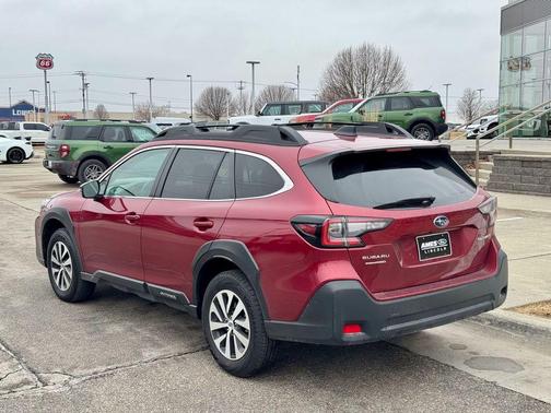 2025 Subaru Outback Premium