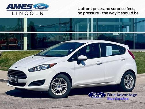 Oxford White 2017 Ford Fiesta SE