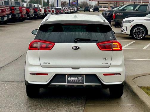 2018 Kia Niro LX