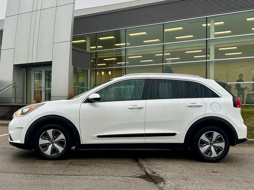 2018 Kia Niro LX