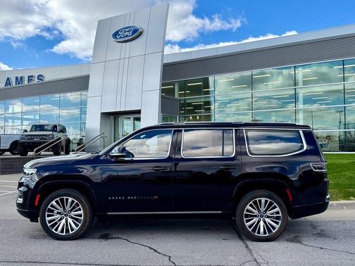 2022 Jeep Grand Wagoneer Series III