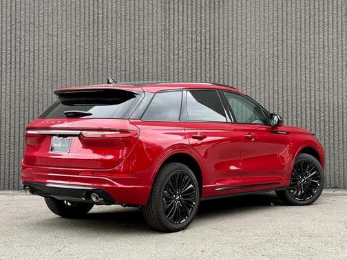 2025 Lincoln Corsair Premiere