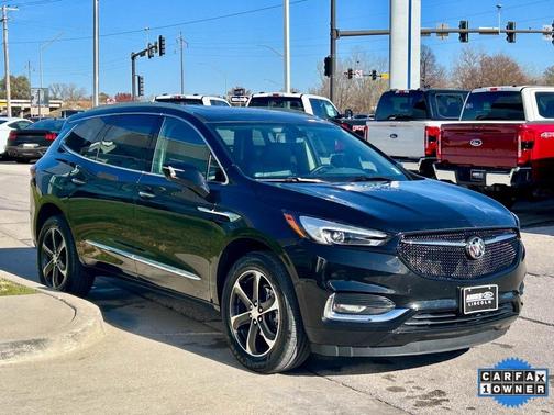 2021 Buick Enclave Essence