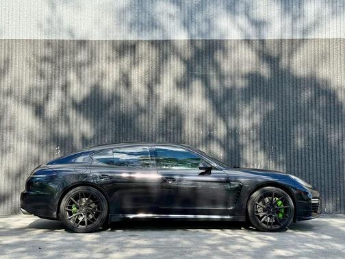 2014 Porsche Panamera Turbo