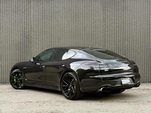 2014 Porsche Panamera Turbo