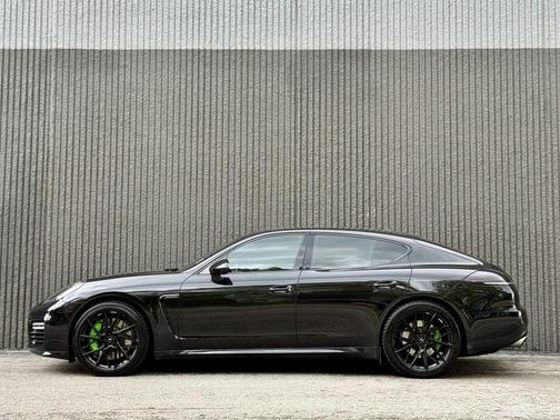 2014 Porsche Panamera Turbo
