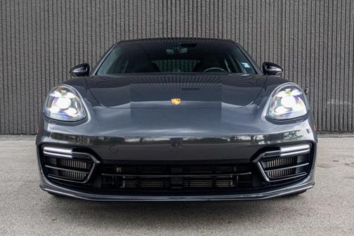 2019 Porsche Panamera GTS