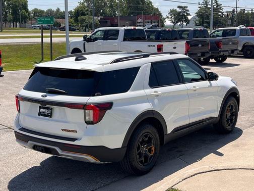 Star White 2026 Ford Explorer Tremor
