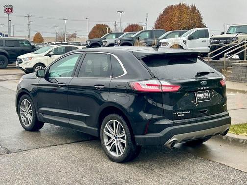 2022 Ford Edge Titanium
