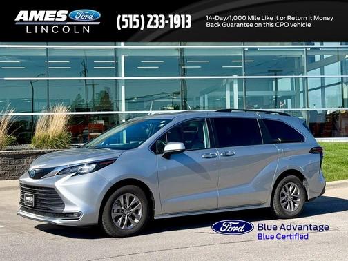 2024 Toyota Sienna XLE