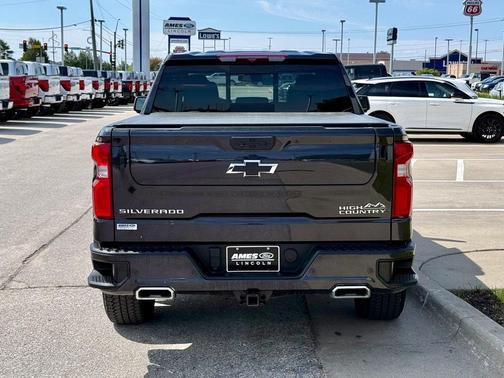 2022 Chevrolet Silverado 1500 High Country