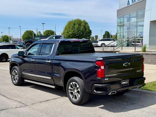 2022 Chevrolet Silverado 1500 High Country