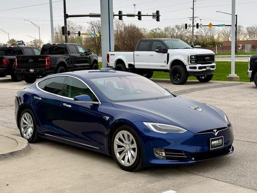2017 Tesla Model S 75D