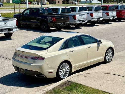 2014 Lincoln MKZ Base