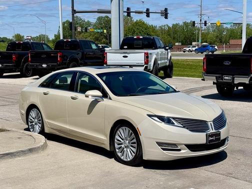 2014 Lincoln MKZ Base
