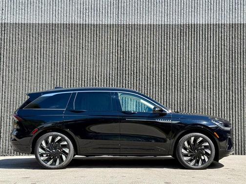 2025 Lincoln Nautilus Black Label