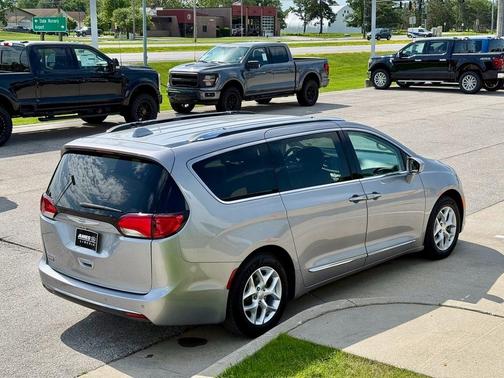 2018 Chrysler Pacifica Touring-L Plus
