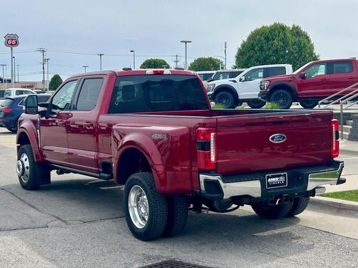 Ruby Red Metallic Tinted Clearcoat 2026 Ford F-450