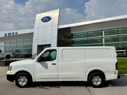 2014 Nissan NV Cargo NV1500 SV V6