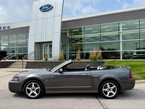 2003 Ford Mustang SVT Cobra