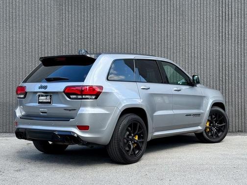 2021 Jeep Grand Cherokee Trackhawk