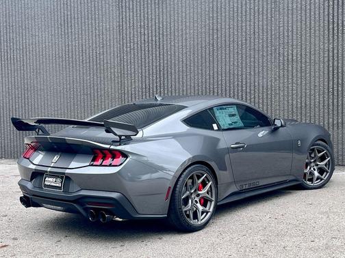 Carbonized Gray Metallic 2026 Ford Mustang GT-350