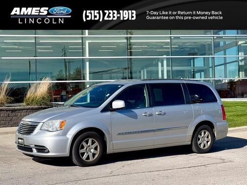 2012 Chrysler Town & Country Touring