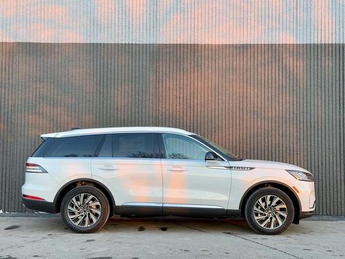 2025 Lincoln Aviator Premiere