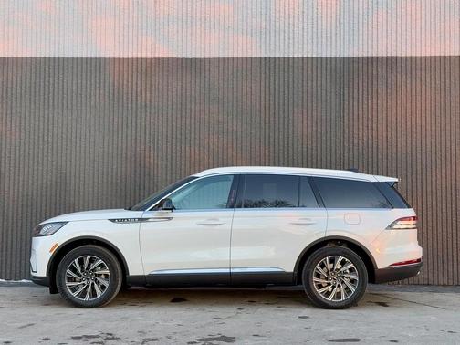 2025 Lincoln Aviator Premiere