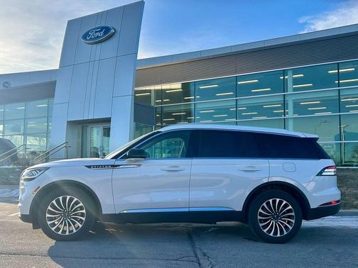 2023 Lincoln Aviator Standard AWD