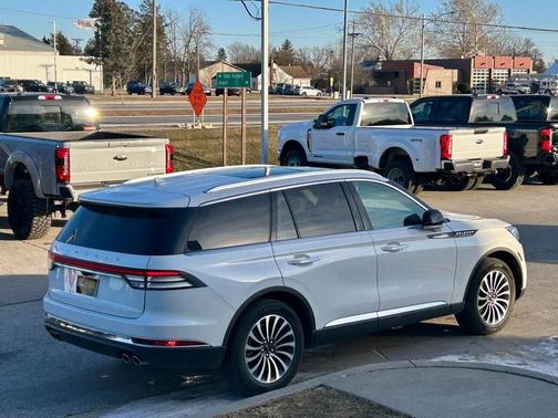 2023 Lincoln Aviator Standard AWD