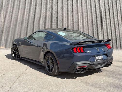 2025 Ford Mustang Dark Horse